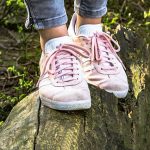buty sportowe do sukienki